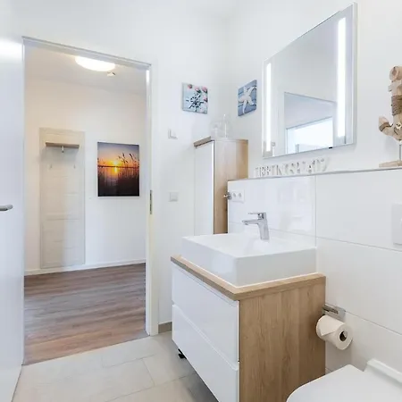 Ostseeallee Ostseeallee 4-38 4*